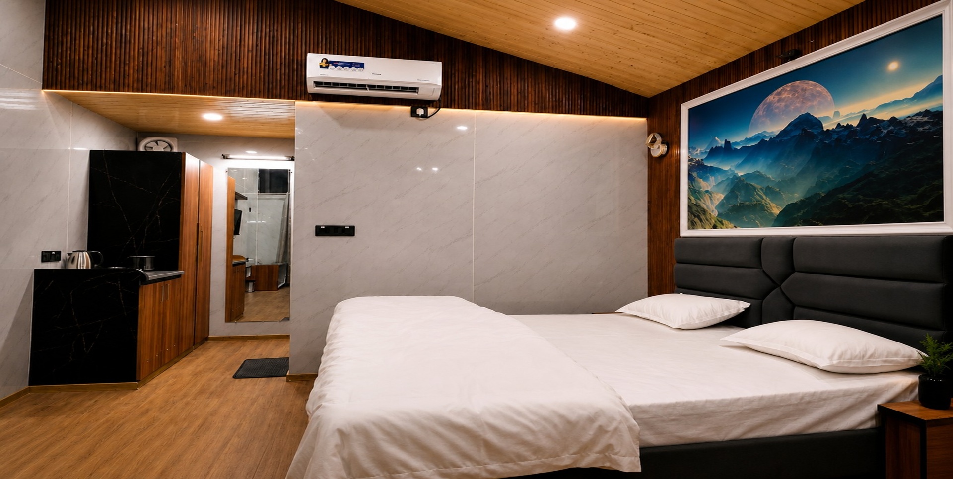 Deluxe Single Room
